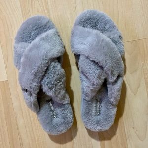 NEW Ugg by Koolaburra Slippers